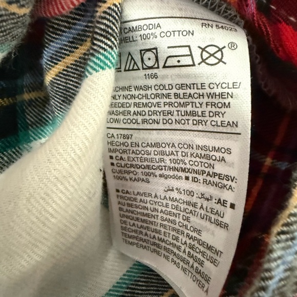 Old Navy Multicolor Plaid Classic Flannel Shirt NWOT - Picture 4 of 6